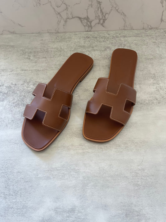 Hermès Oran Sandal Gold