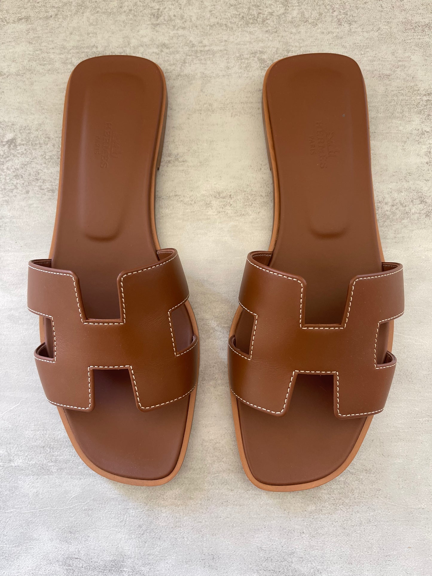 Hermès Oran Sandal Gold